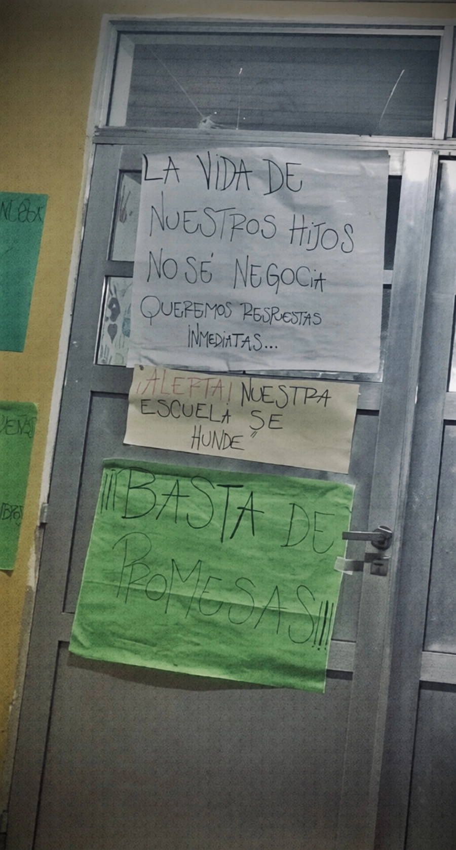 Familias de los estudiantes de la escuela Osvaldo Magnasco suspendieron la asistencia de los alumnos al establecimiento.