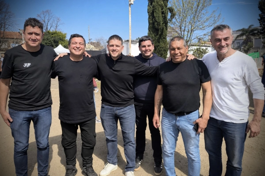 Parte de la delegaci&oacute;n entrerriana que concurri&oacute; al acto en Avellaneda.