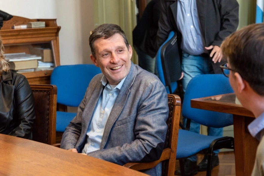 Luego de su paso en falso por el gobierno, Filipuzzi reapareció como rector de UADER