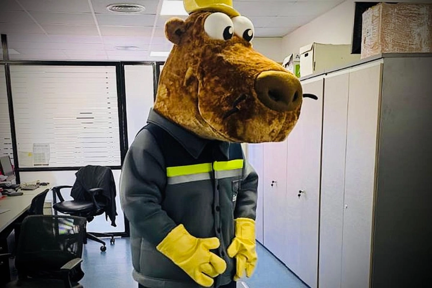 Enersa present&oacute; a &ldquo;Volti&rdquo;, una mascota como &ldquo;estrategia para llegar a los usuarios&rdquo; y se viralizaron las cr&iacute;ticas