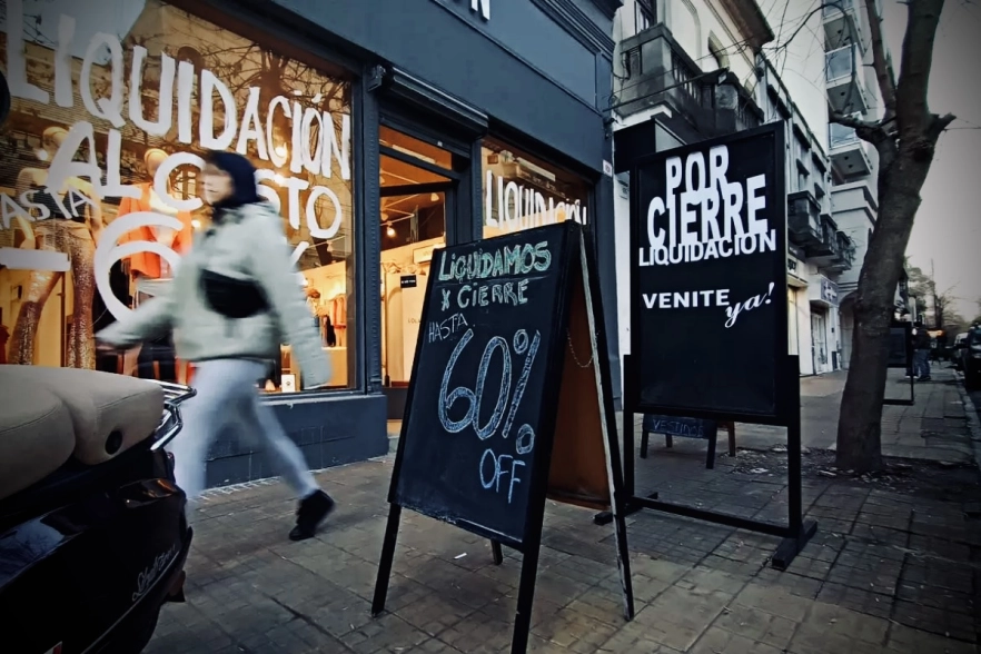 Preocupa la ca&iacute;da de ventas, despidos y cierres en el comercio paranaense