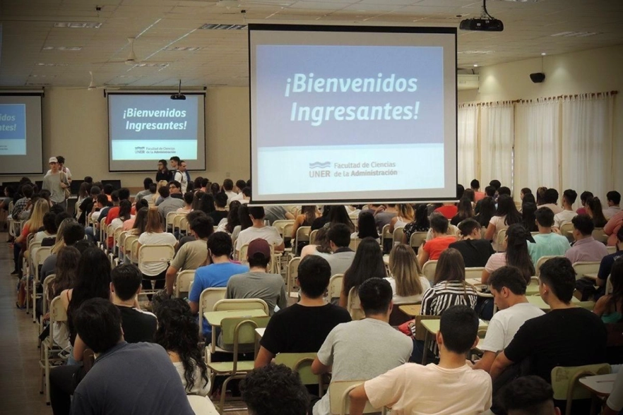 La UNER es una de las universidades m&aacute;s afectadas por el nuevo recorte en el Presupuesto 2026