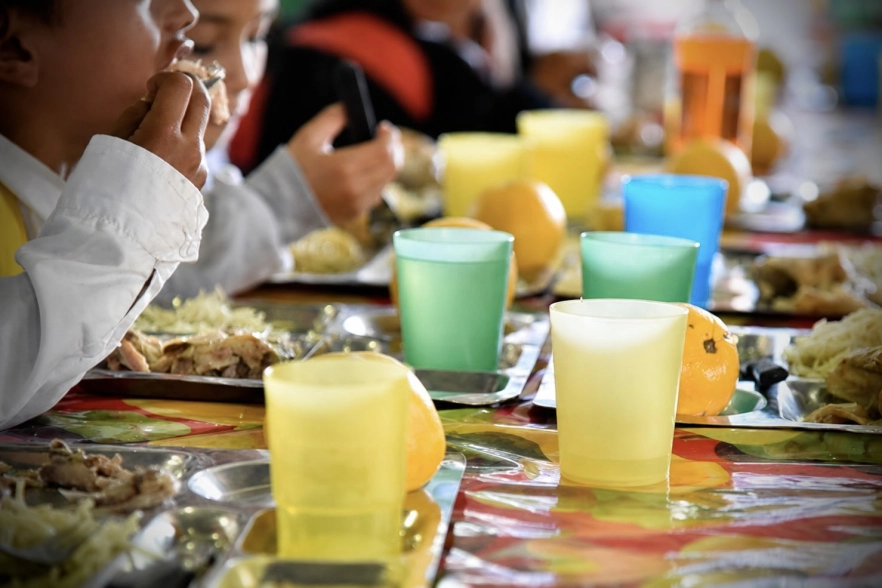 Contrataci&oacute;n de Teknofood para comedores escolares: el Centro de Comercio de Concordia cuestion&oacute; la medida