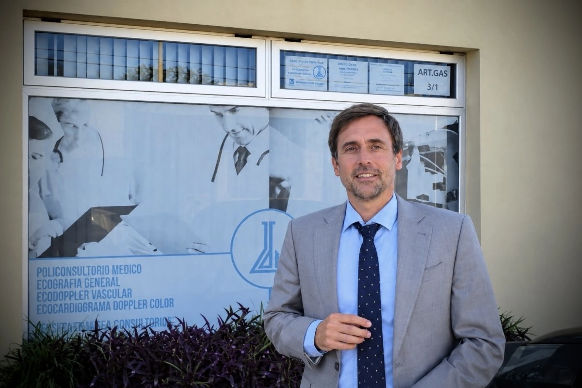 El diputado oficialista Juan Rossi acudi&oacute; a un laboratorio privado para realizarse el examen.